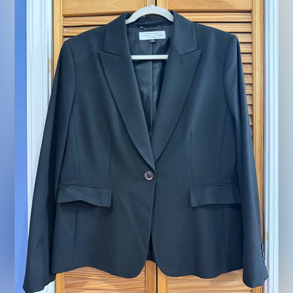Elegant Black Blazer